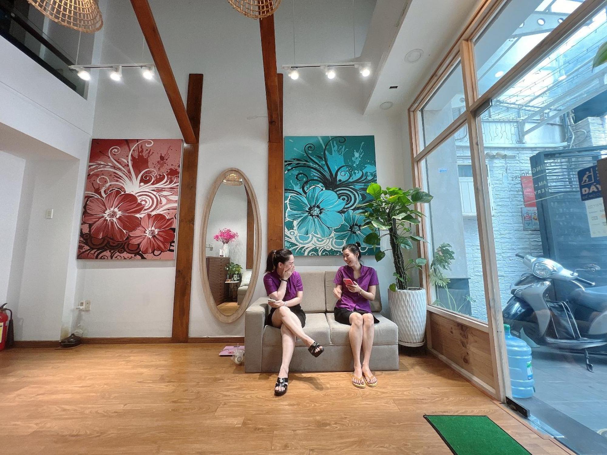 Co Homestay Saigon ホーチミン市 エクステリア 写真